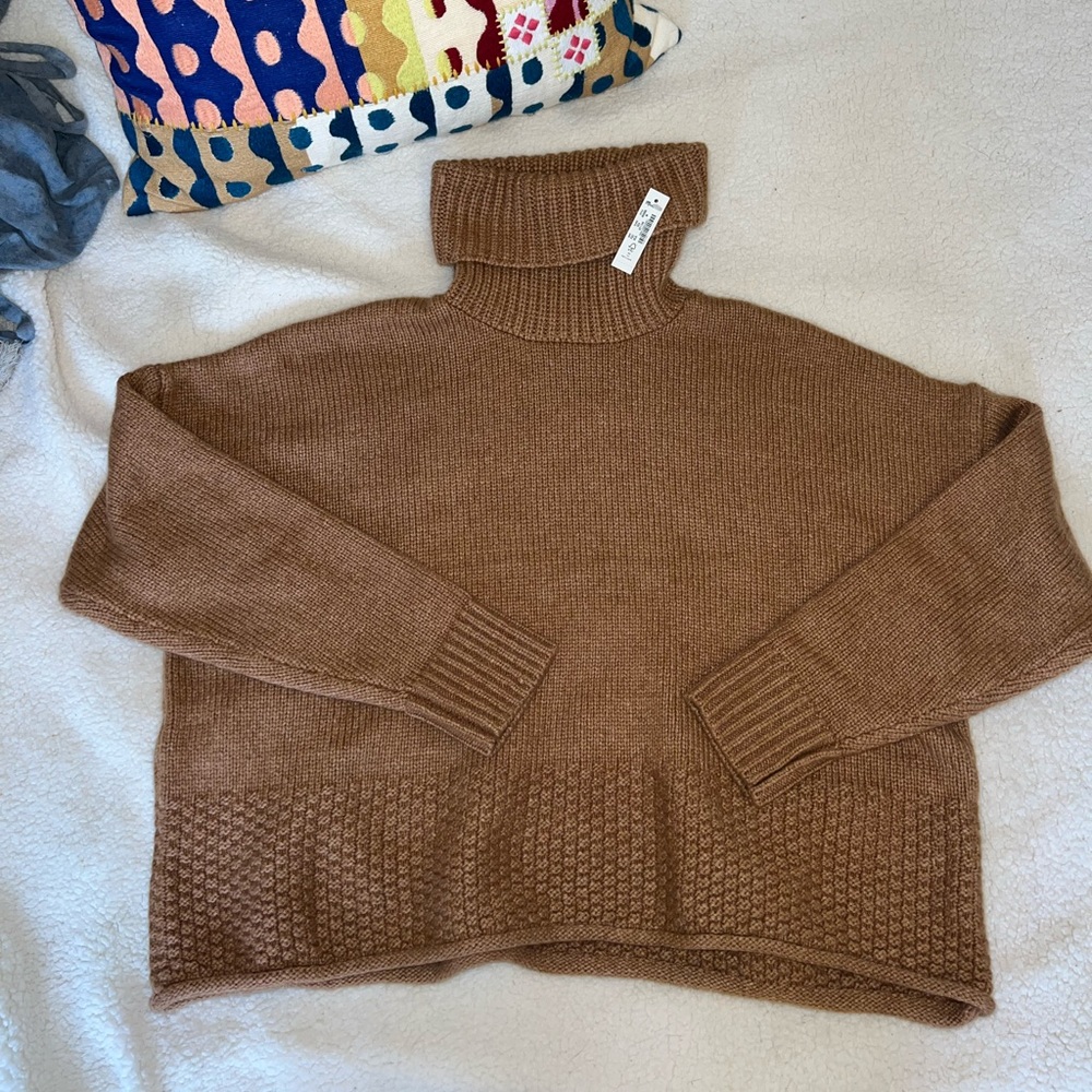 MADEWELL NWT turtleneck sweater